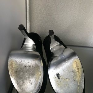 H by Halston Black heels